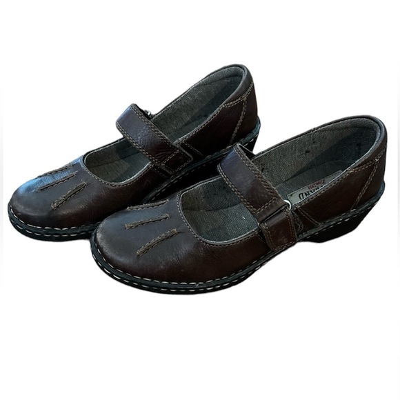 Eastland Shoes - Eastland 8.5 Brown Mary Jane Leather Clogs